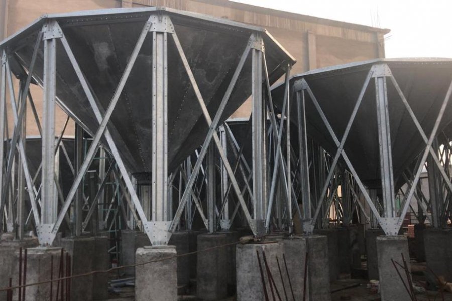 Konik Tabanlı Ticari Silo