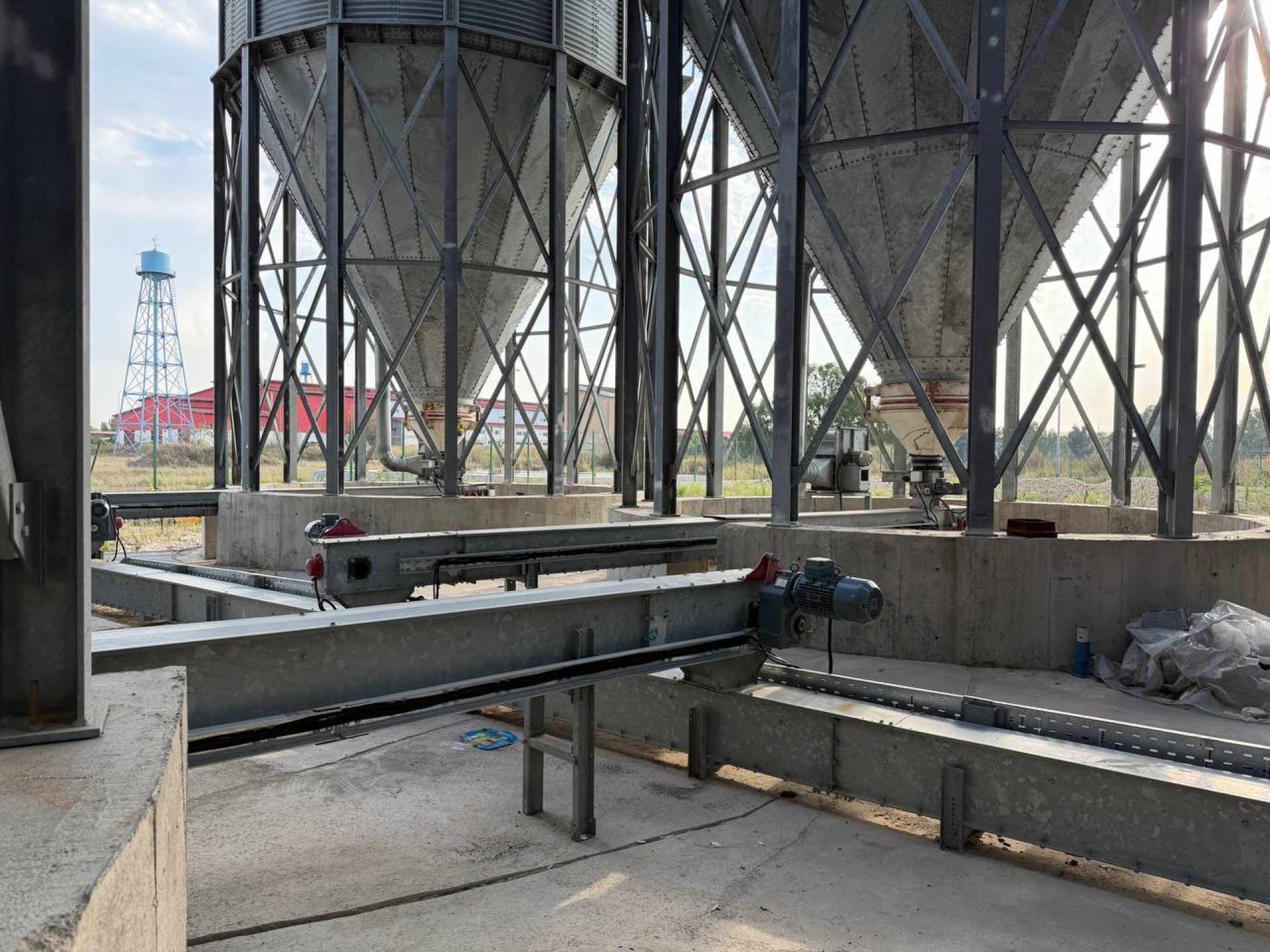 Feed Silo