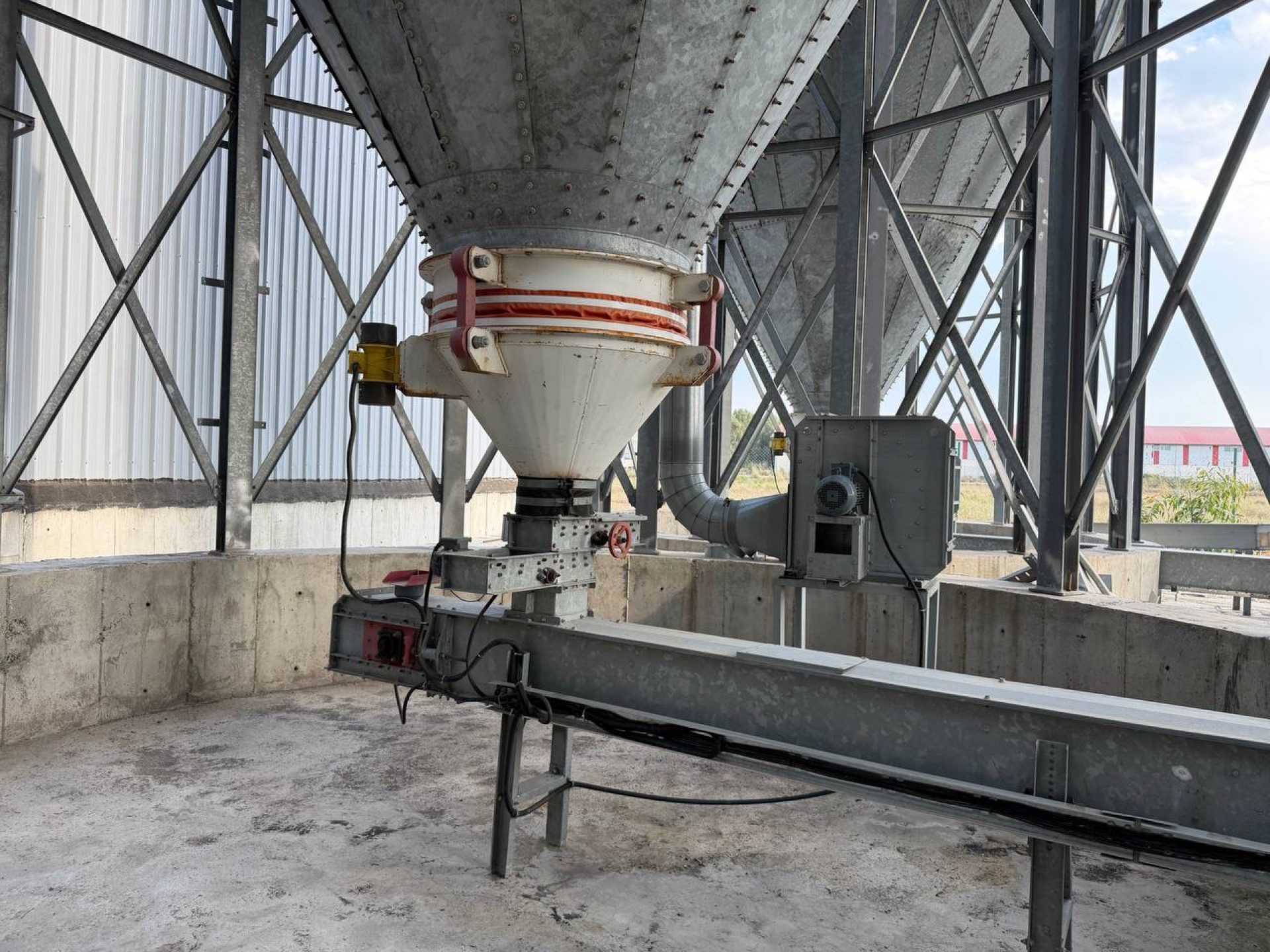 Feed Silo