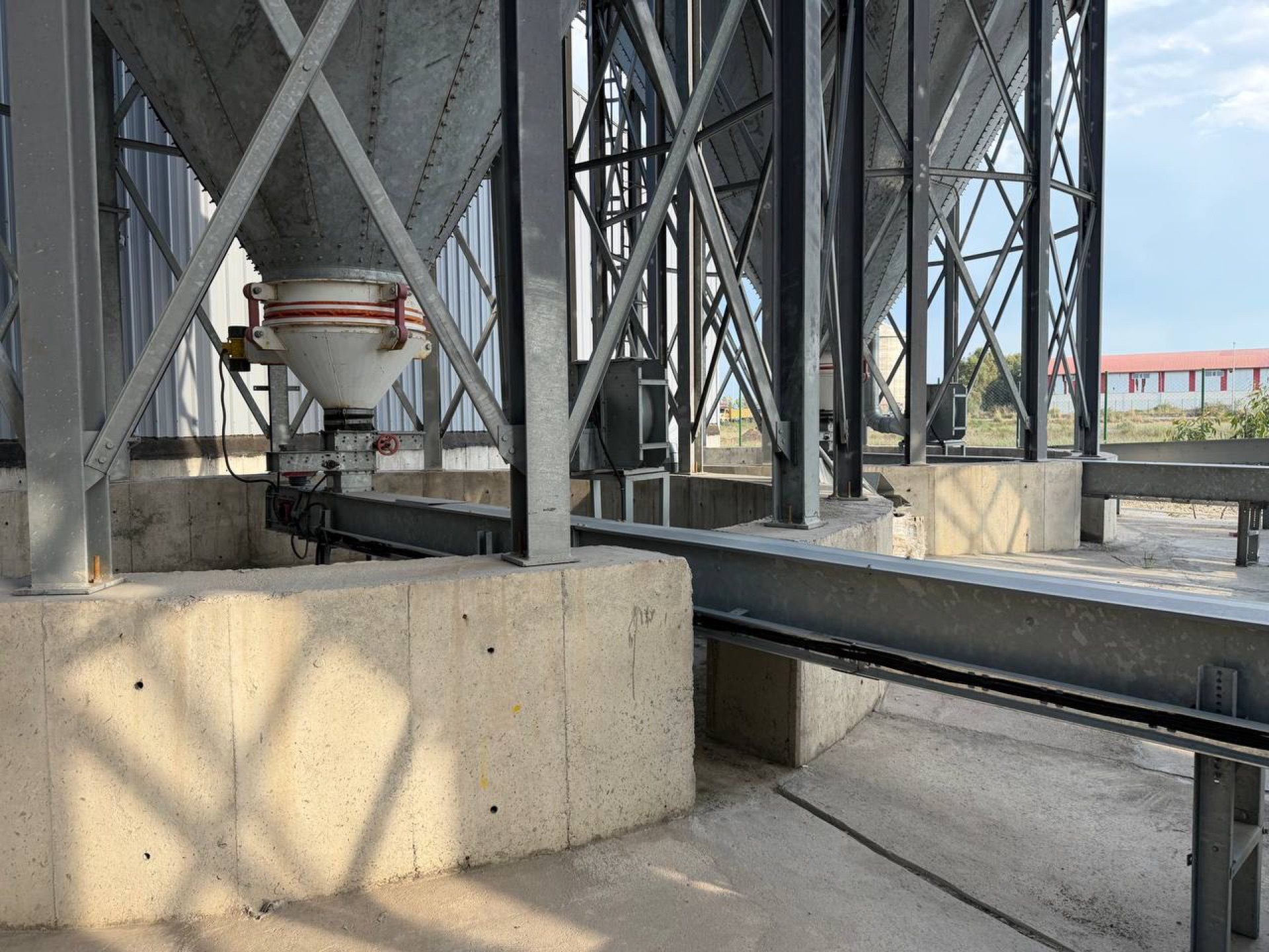 Feed Silo